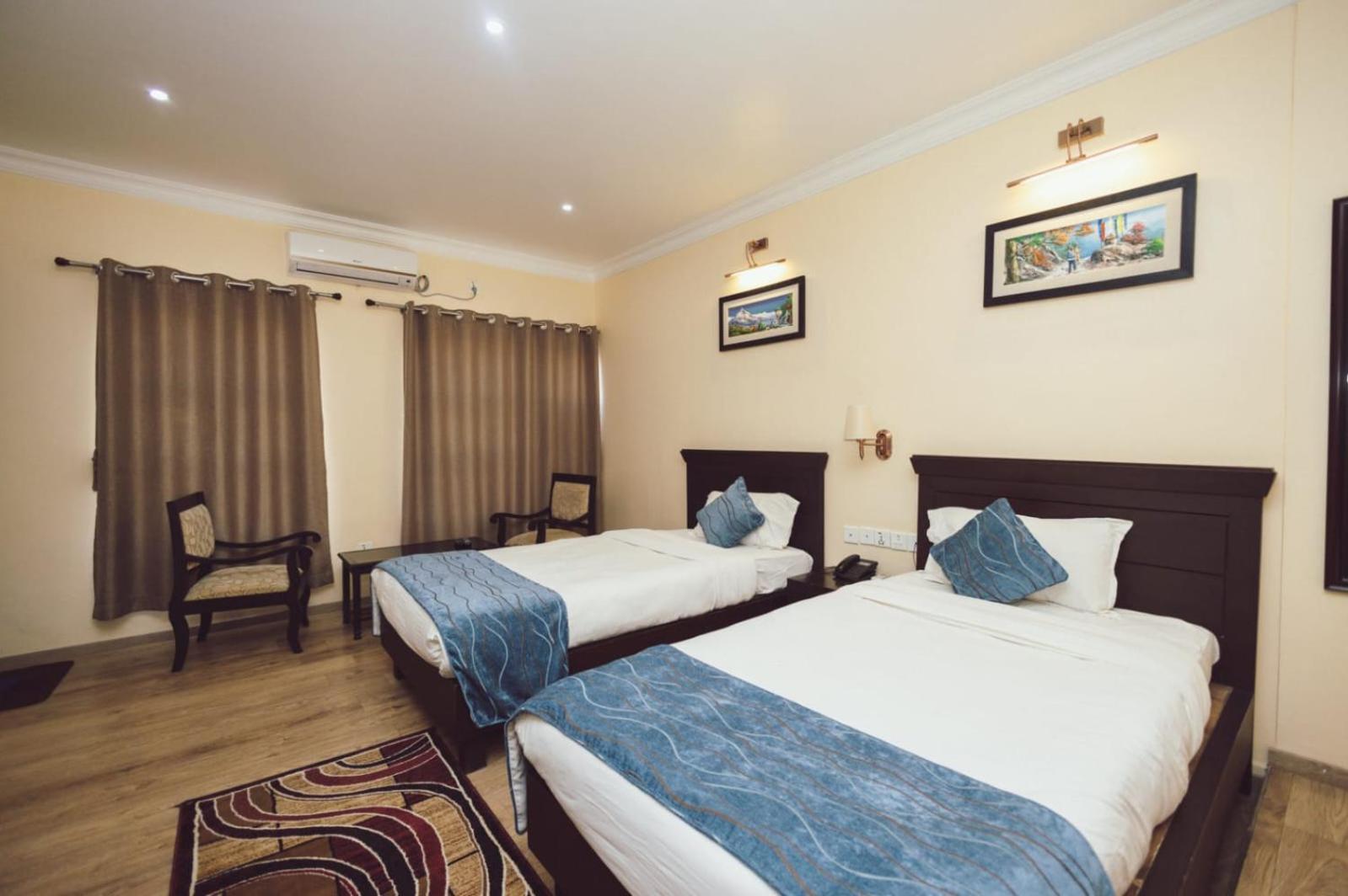 Hotel Maden Inn Itahari ภายนอก รูปภาพ