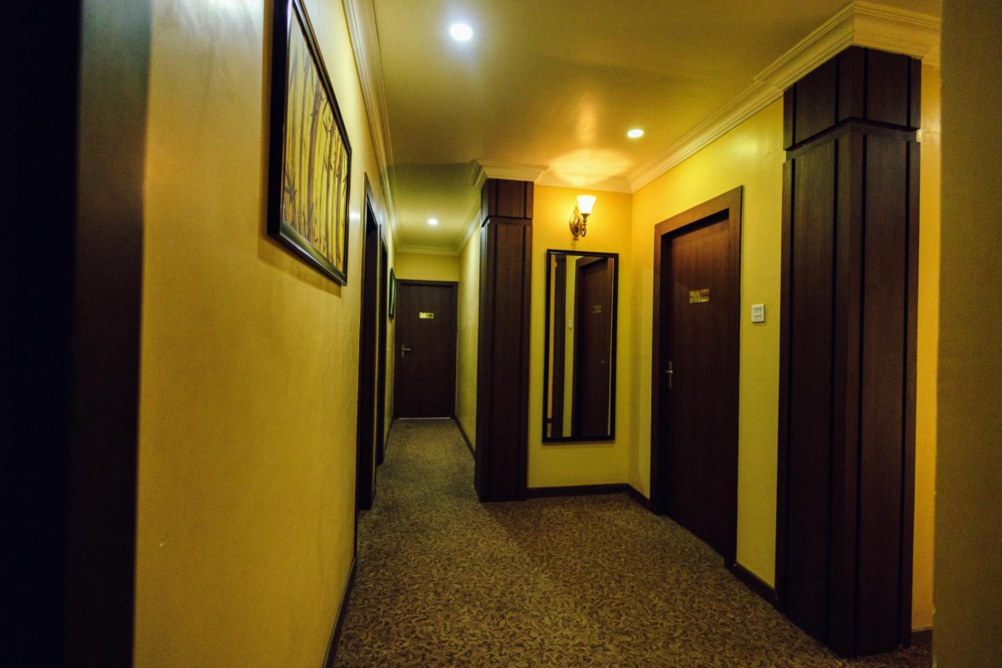 Hotel Maden Inn Itahari ภายนอก รูปภาพ