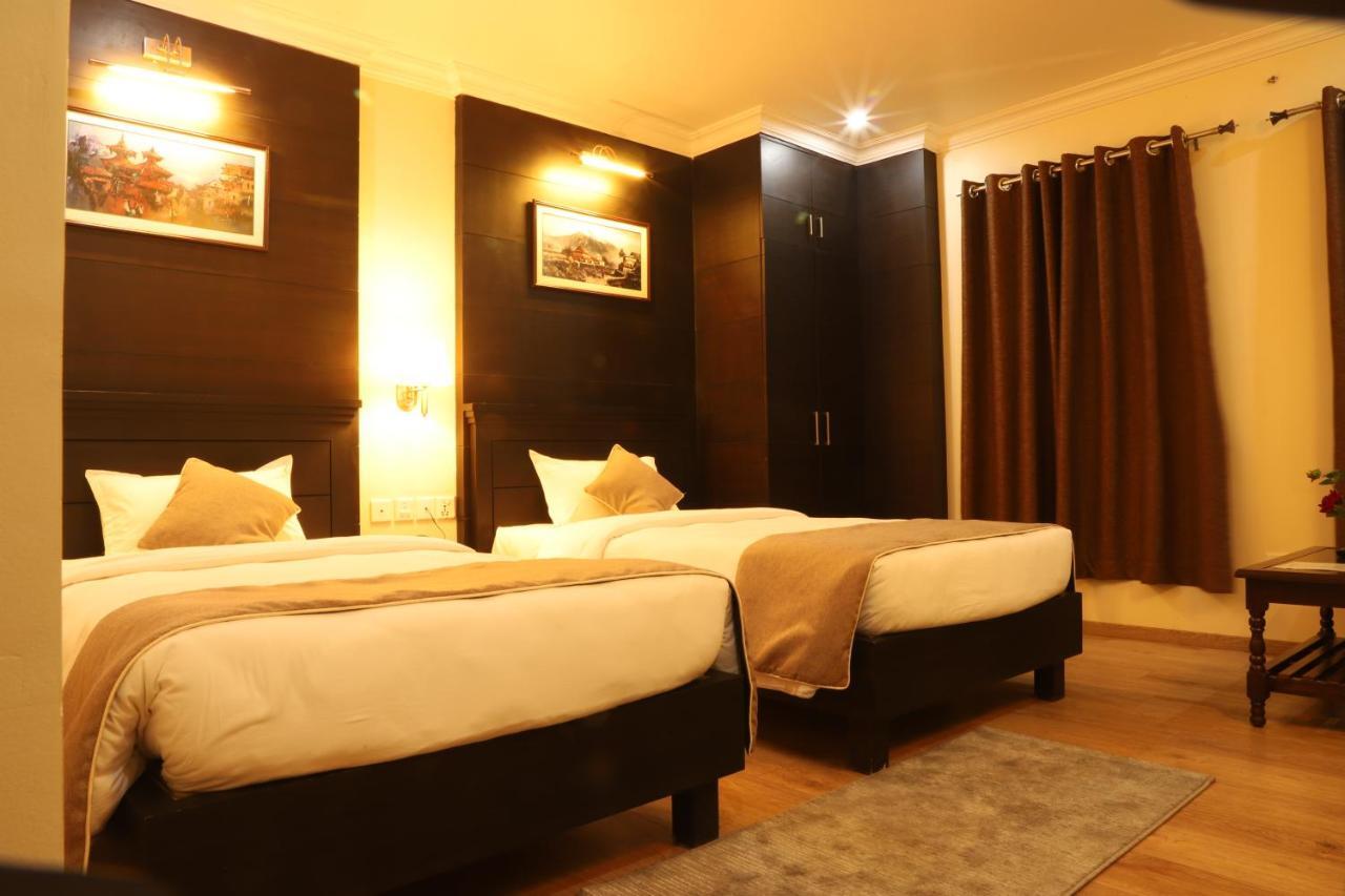 Hotel Maden Inn Itahari ภายนอก รูปภาพ