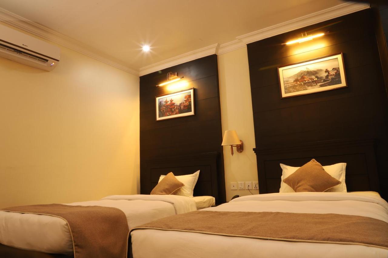 Hotel Maden Inn Itahari ภายนอก รูปภาพ