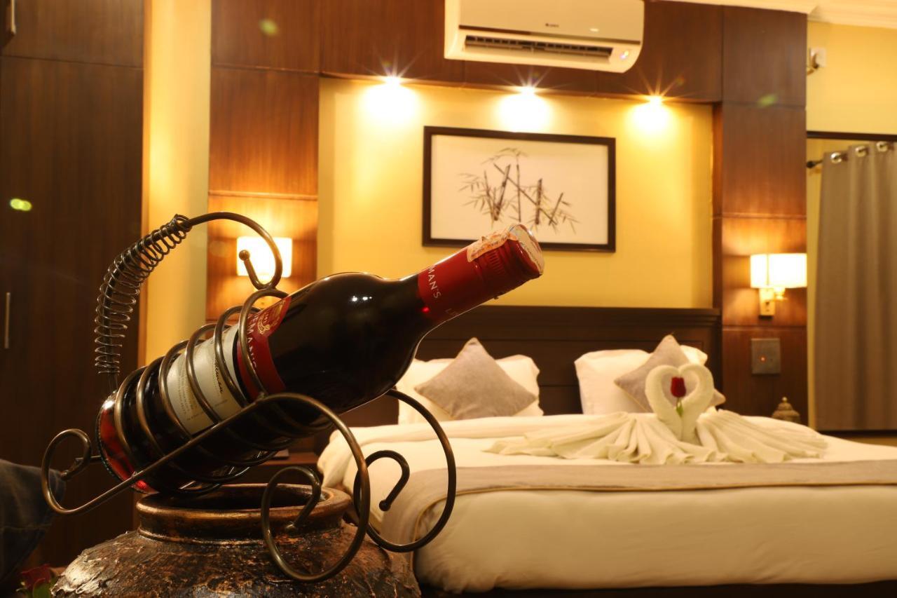 Hotel Maden Inn Itahari ภายนอก รูปภาพ
